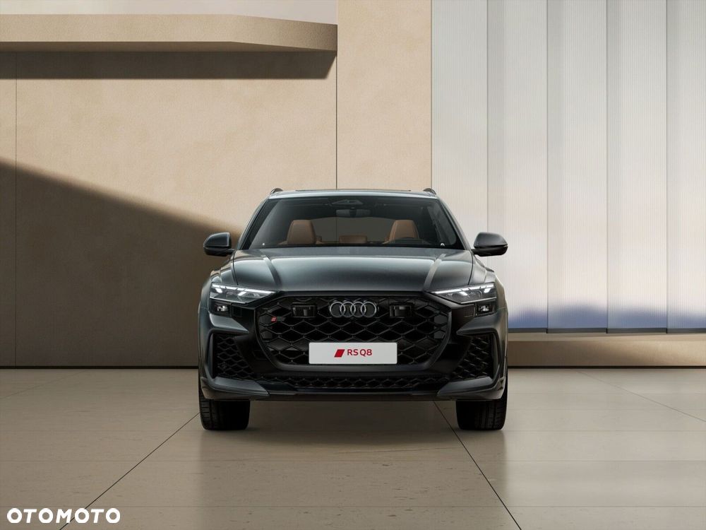 Audi RS Q8 - 4