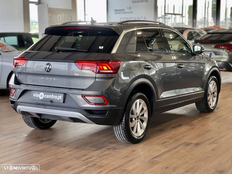 VW T-Roc 1.0 TSI Urban - 2