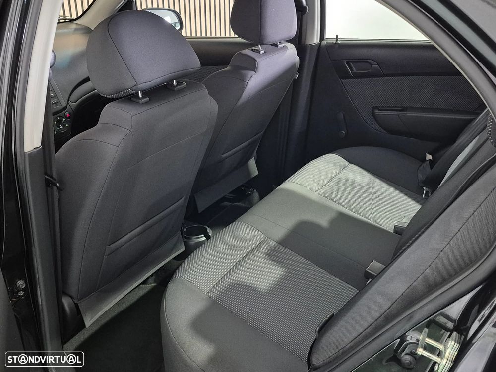 Chevrolet Aveo 1.2 LS - 13