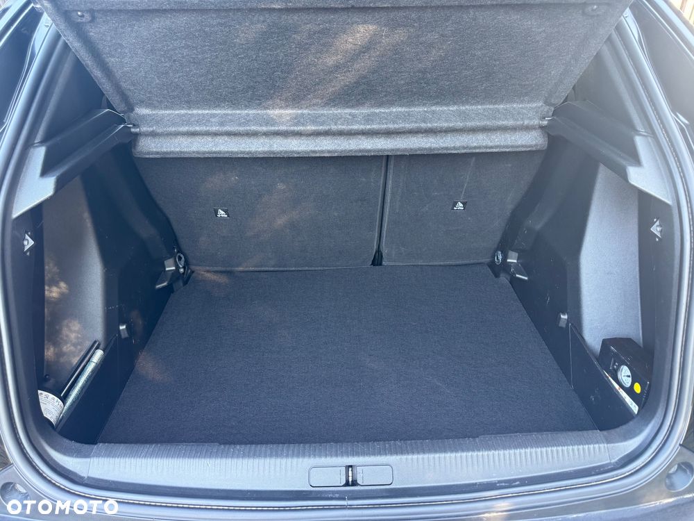 Peugeot 2008 1.5 BlueHDi GT Pack S&S EAT8 - 32