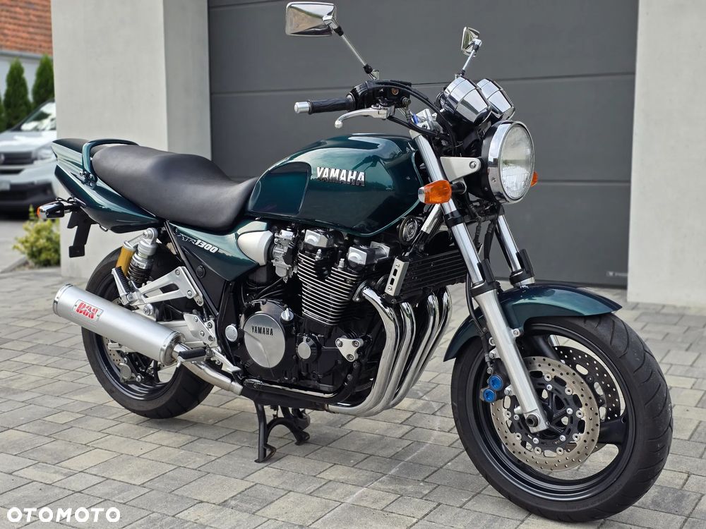 Yamaha XJR - 1