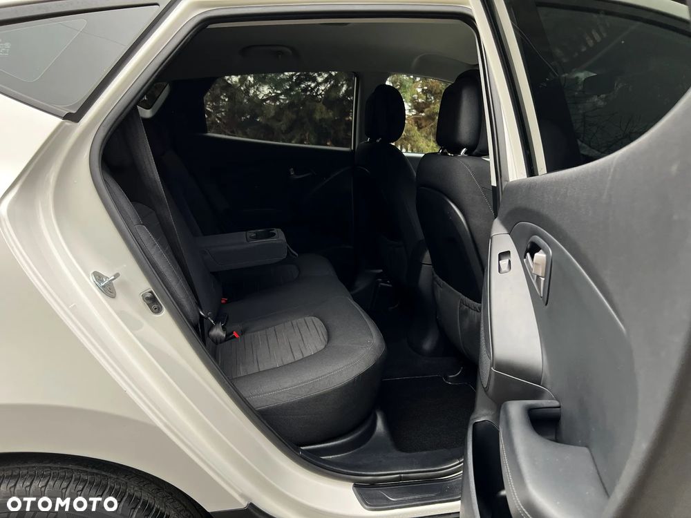 Hyundai ix35 1.6 2WD Fifa World Cup Edition - 23