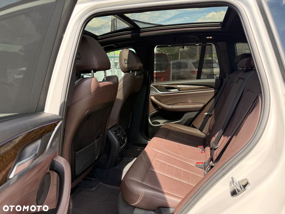 BMW X3 xDrive30i GPF xLine - 11