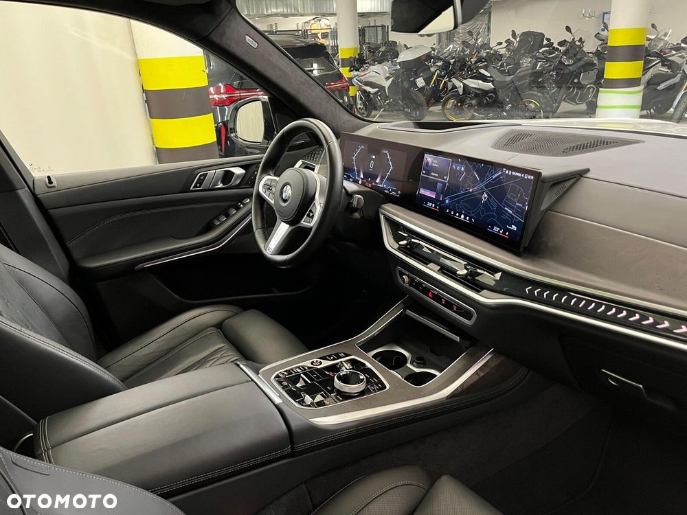 BMW X7 - 35