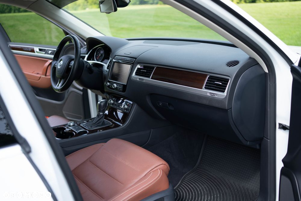 Volkswagen Touareg 3.6 V6 FSI BMT - 12