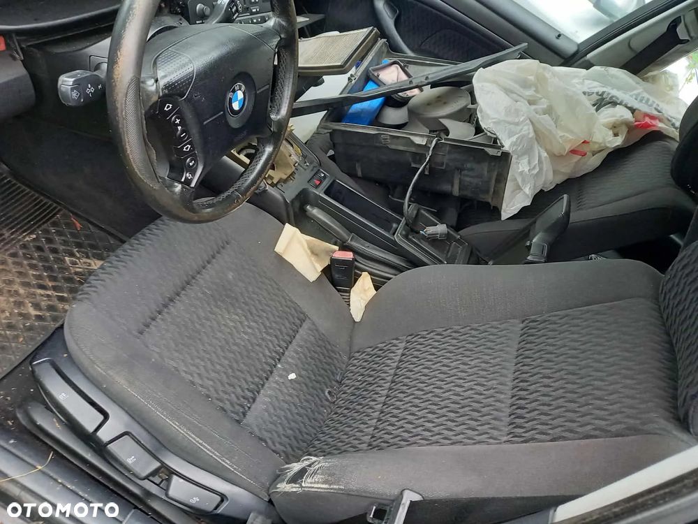 części do BMW 320 e46 kombi 2.0 diesel 2.0D CzesciOpony.pl Czarna - 3
