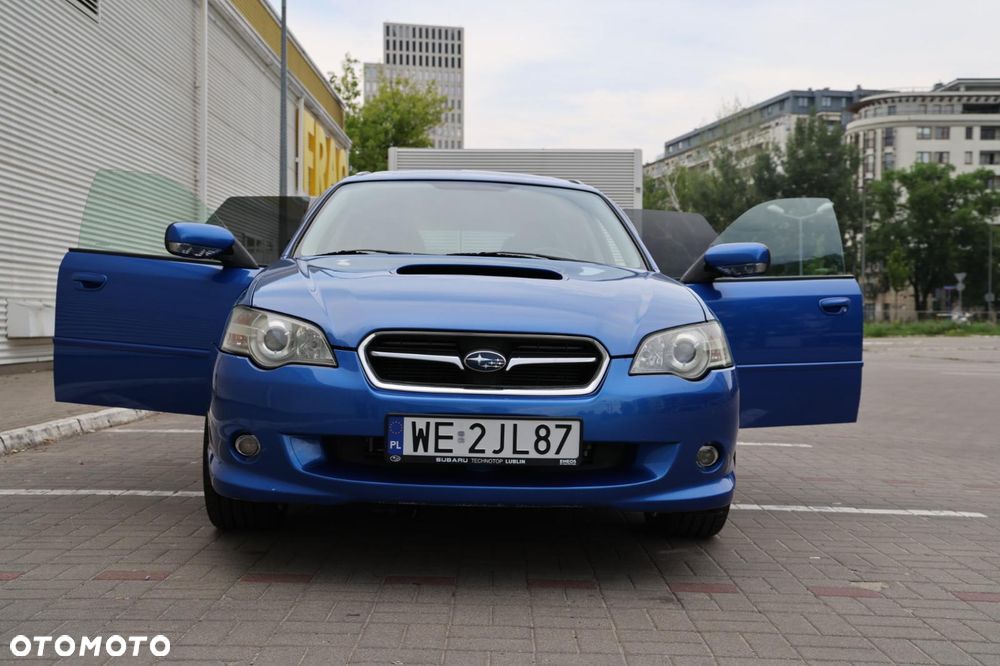 Subaru Legacy - 15