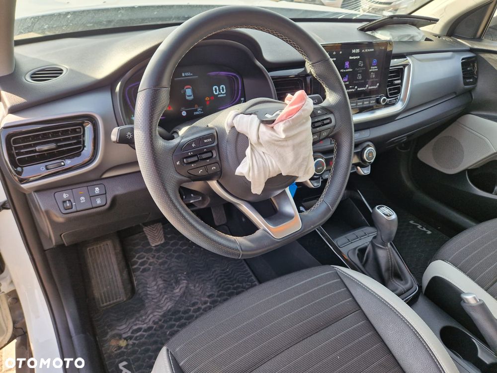 Kia Stonic 1.0 T-GDI L - 16
