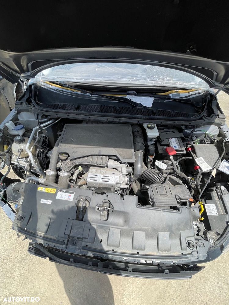 Dezmembrez Peugeot 308 2019 1.2 81KW 15000 Km - 6
