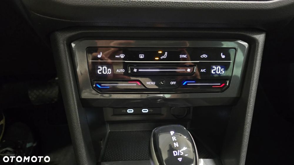 Volkswagen Tiguan 1.5 TSI EVO Elegance DSG - 20