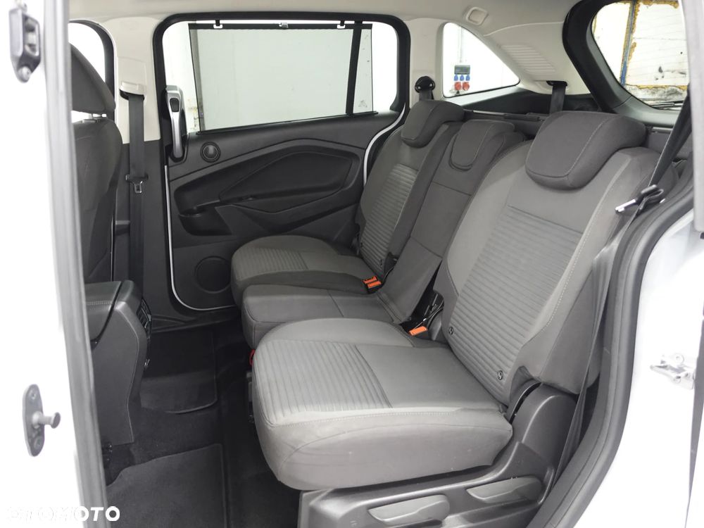 Ford Grand C-MAX 1.5 EcoBoost Start-Stopp-System Titanium - 21