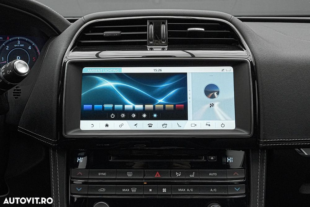 Jaguar F-Pace D200 AWD S - 24