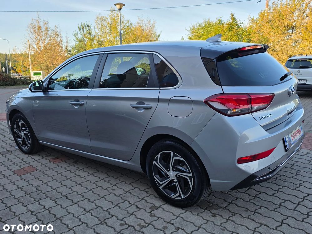 Hyundai i30 1.5 DPI Smart - 13