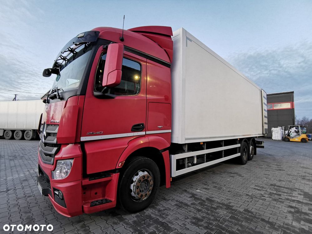 Mercedes-Benz Actros - 14