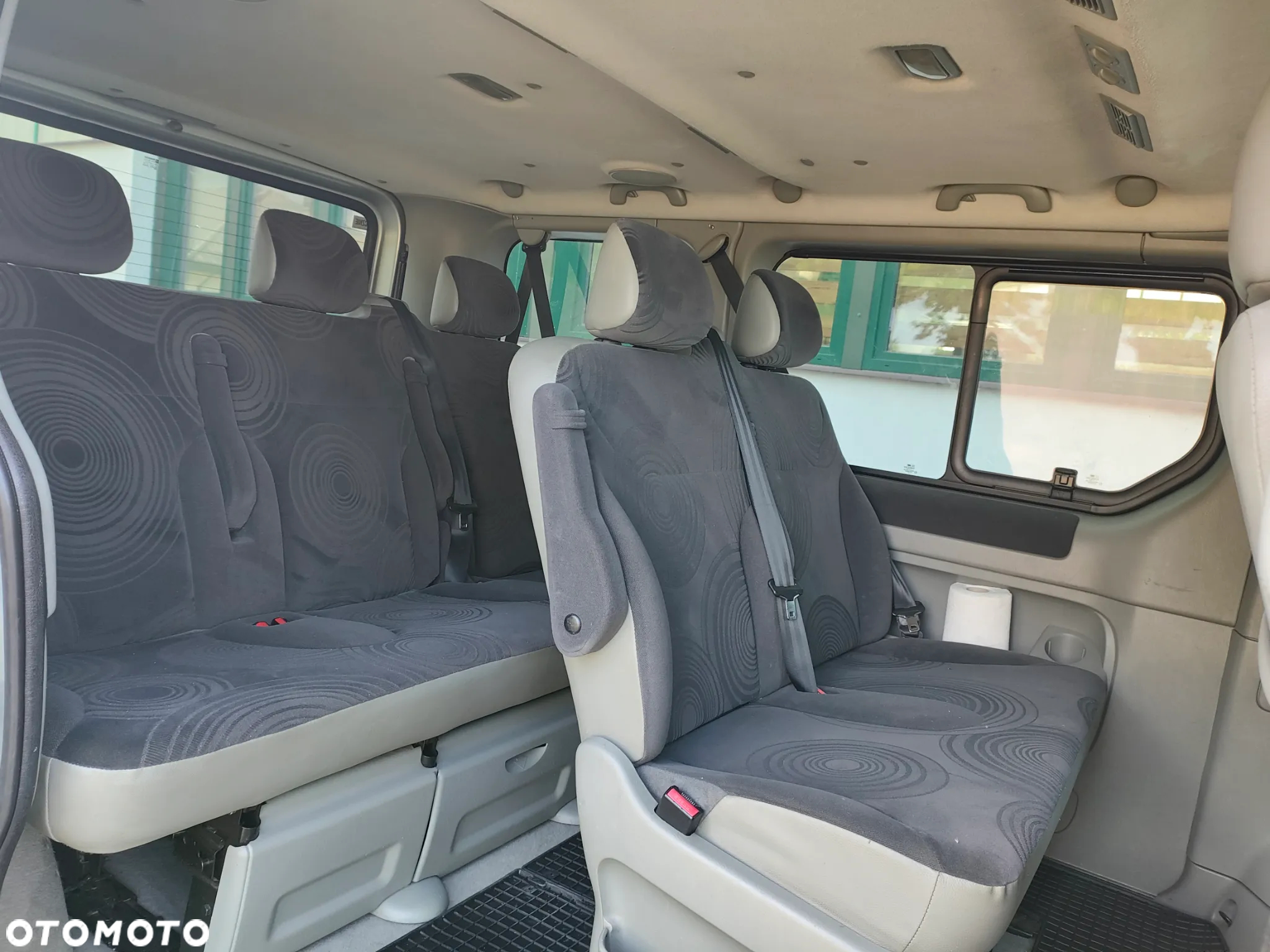 Renault Trafic 2.5 dCi 150 FAP Passenger L1H1 Privilège - 18