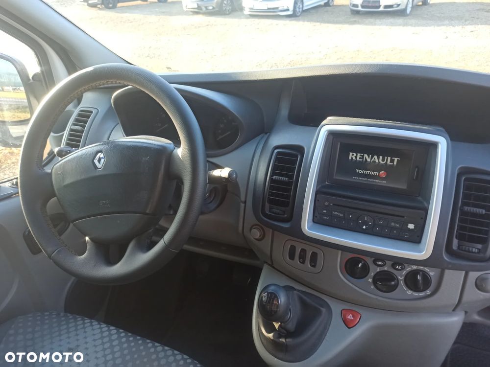Renault TRAFIC - 7