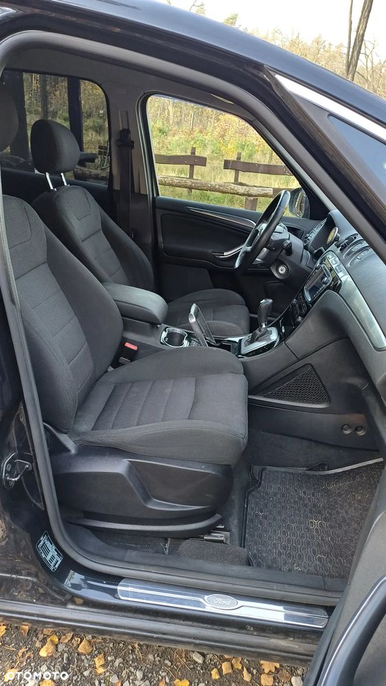Ford S-Max - 8
