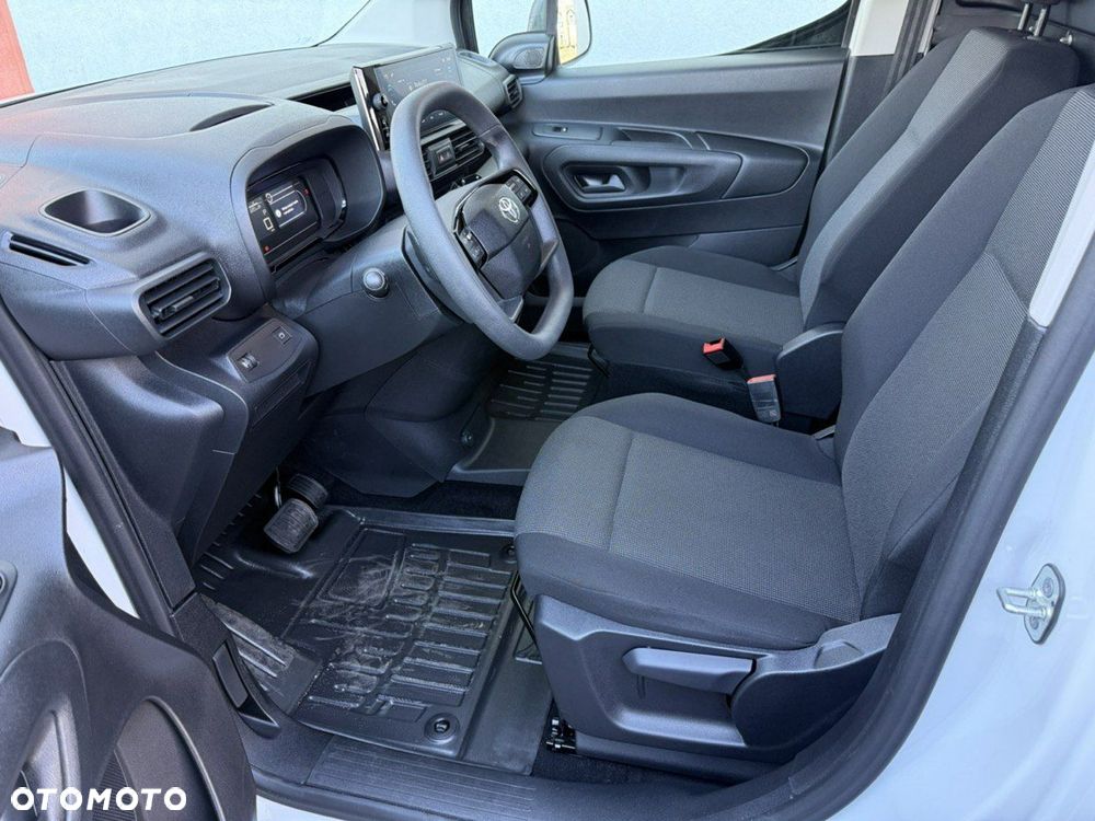 Toyota Proace City - 22
