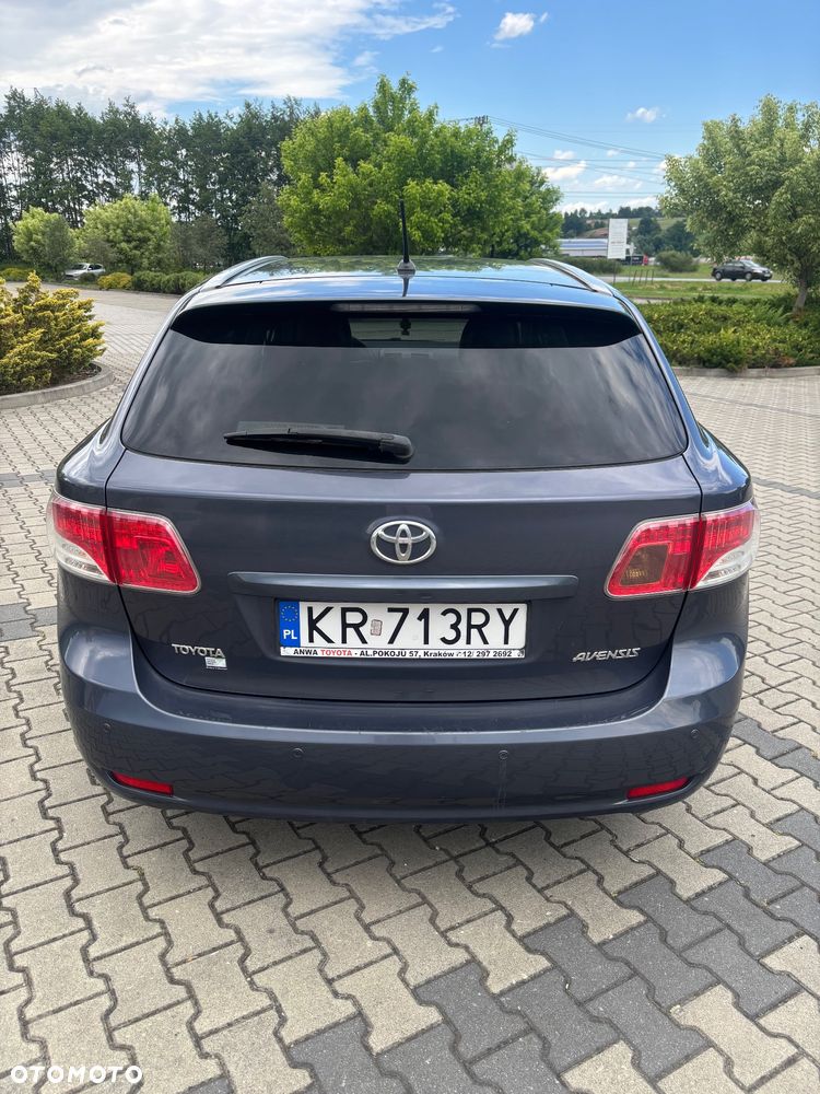 Toyota Avensis 2.0 D-4D Premium - 5