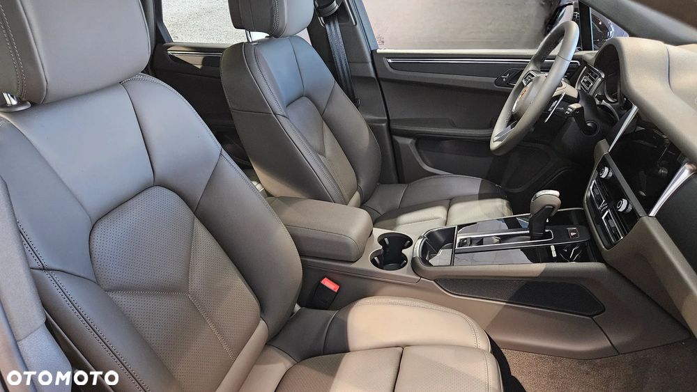 Porsche Macan Standard - 6