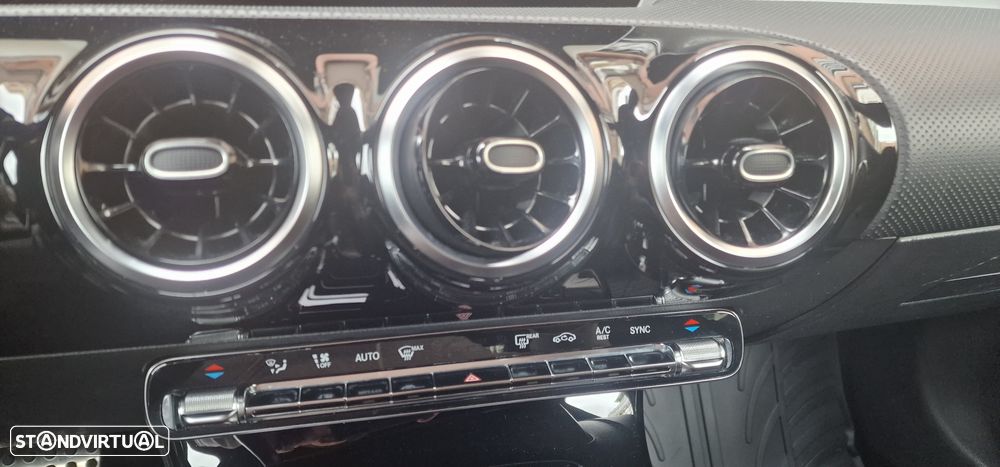 Mercedes-Benz CLA 200 d Shooting Brake AMG Line Aut. - 4