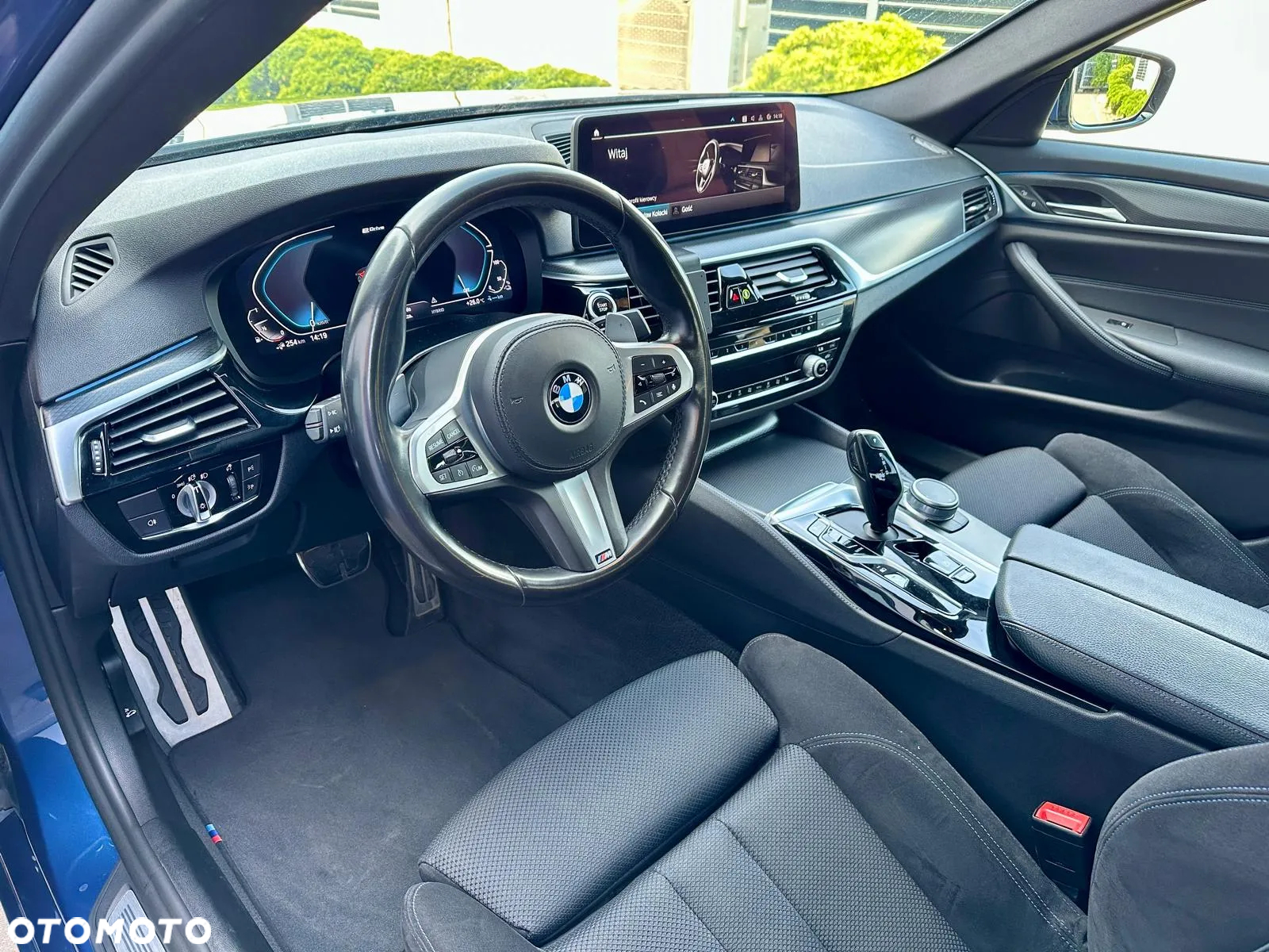 BMW Seria 5 530e xDrive - 10