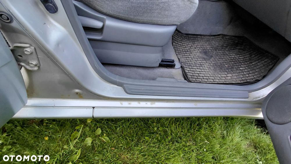 Suzuki Grand Vitara XL-7 2.0 TD Comfort - 21