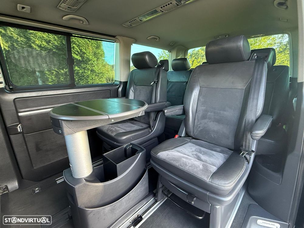 VW Multivan 2.0 TDi 180 Highline BlueMotion - 21