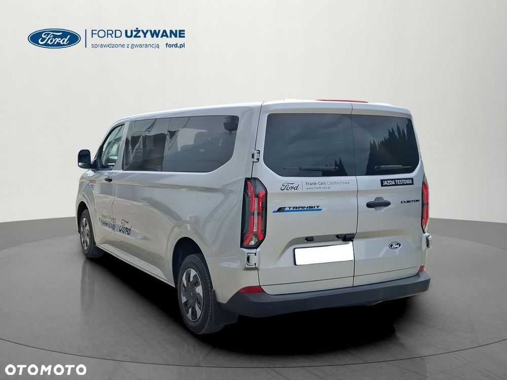 Ford Tourneo-custom - 11