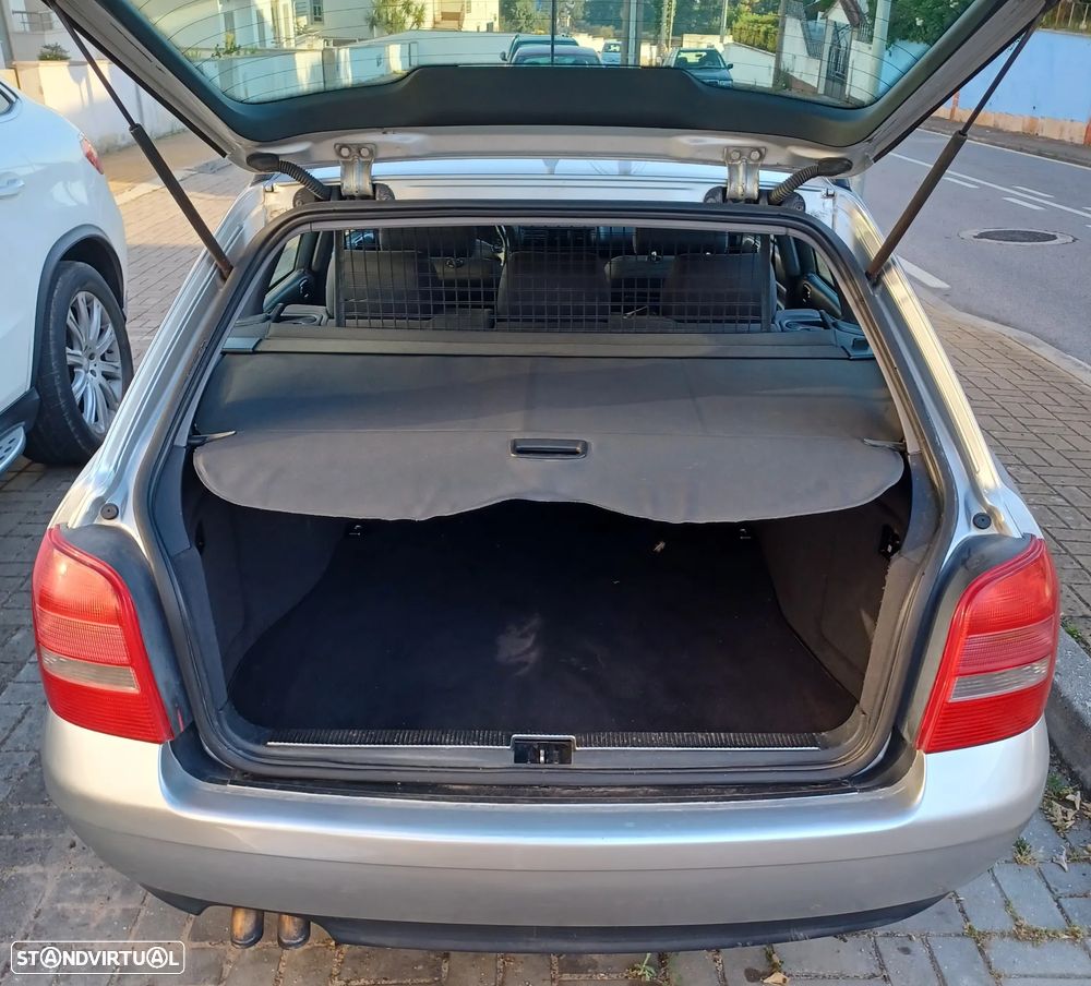 Audi A4 Avant - 11