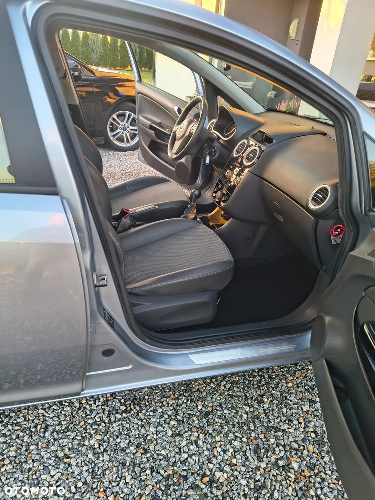 Opel Corsa - 8