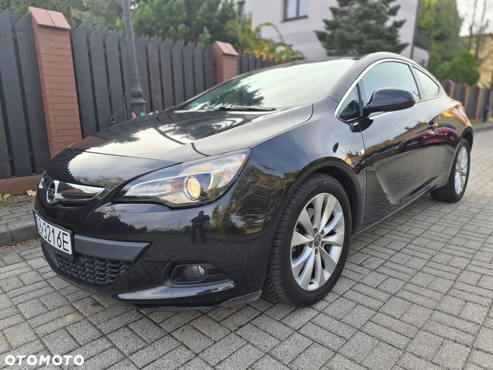 Opel Astra 2013 photo 3