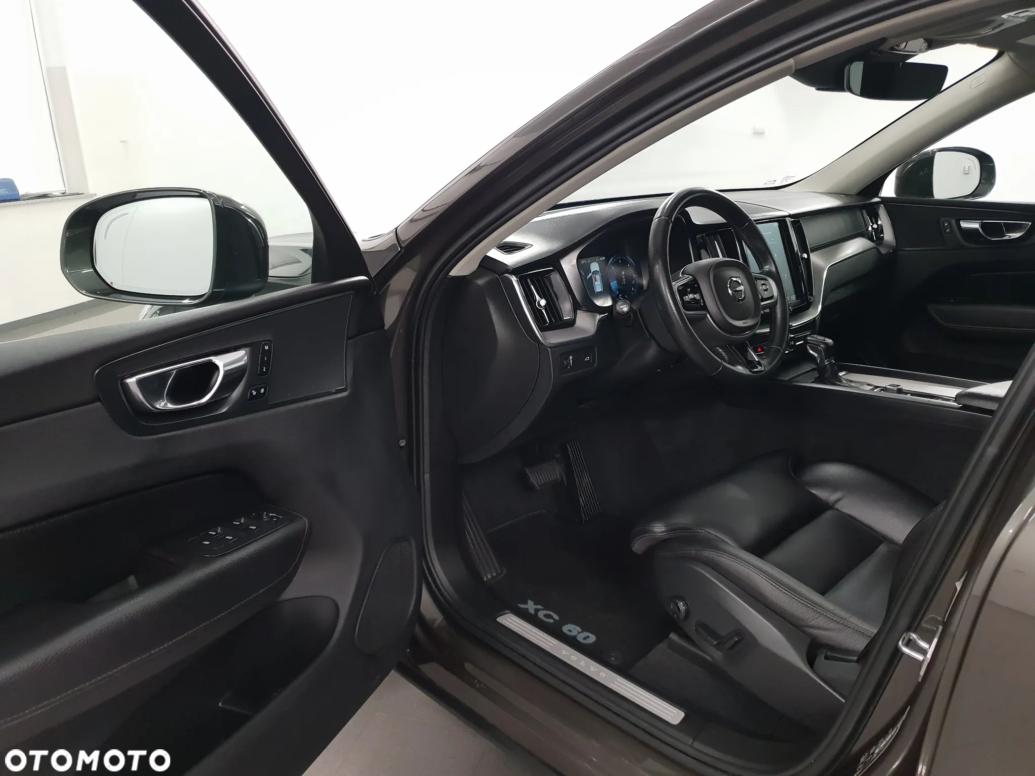 Volvo XC 60 B4 D AWD Geartronic Inscription - 4