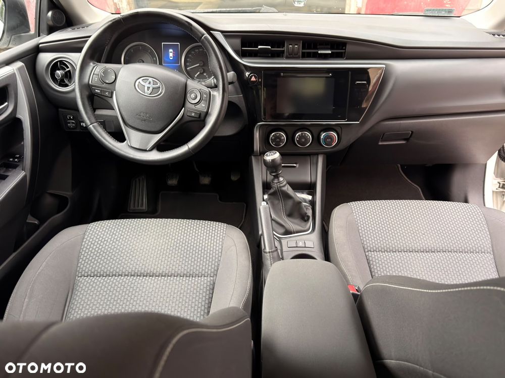 Toyota Corolla 1.4 D-4D Comfort - 12