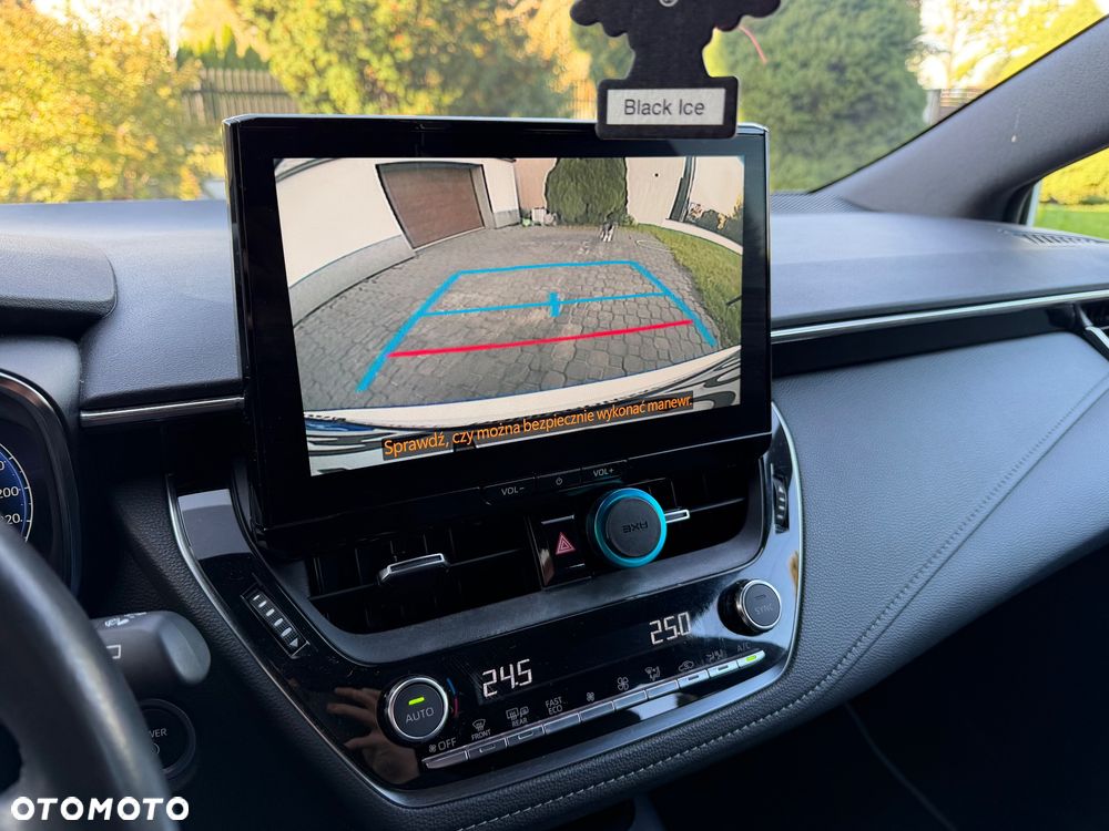 Toyota Corolla 1.8 Hybrid Comfort - 18