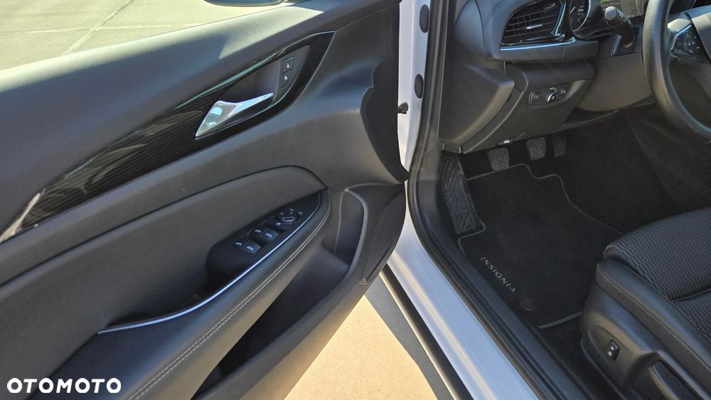 Opel Insignia 1.6 CDTI Innovation S&S - 15