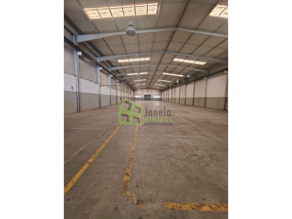 Armazém com 1.600 m² - Alenquer - Grande imagem: 4/24