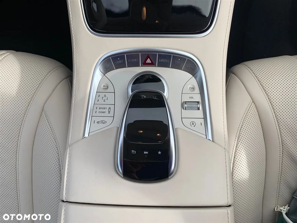 Mercedes-Benz Klasa S 400 Coupe 4-Matic 7G-TRONIC - 32