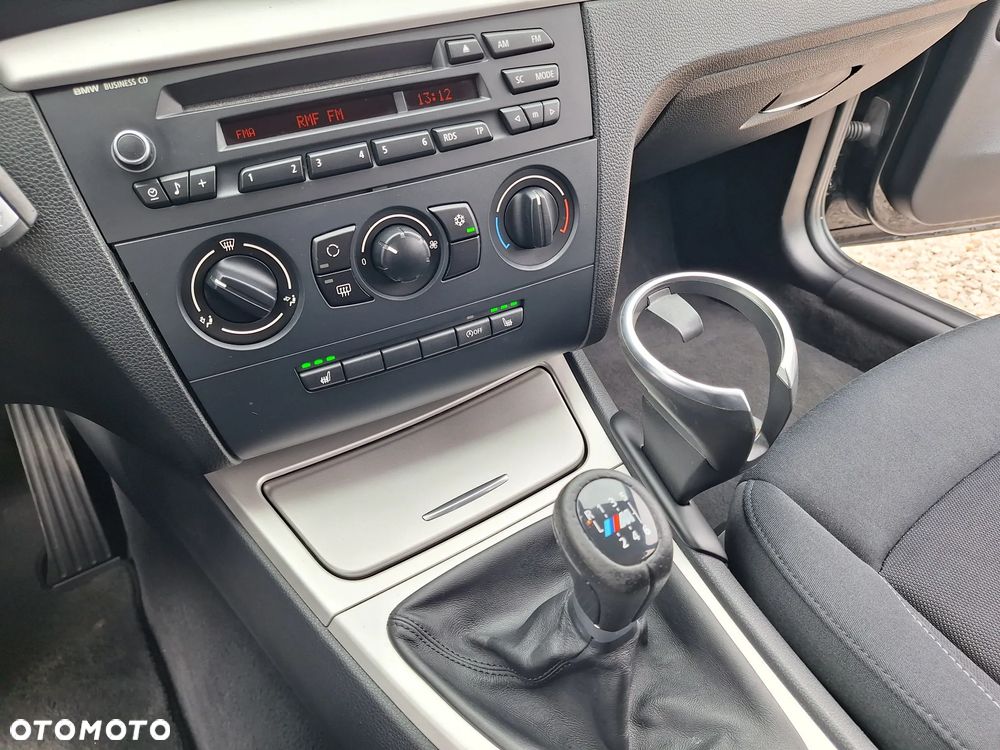 BMW Seria 1 - 22