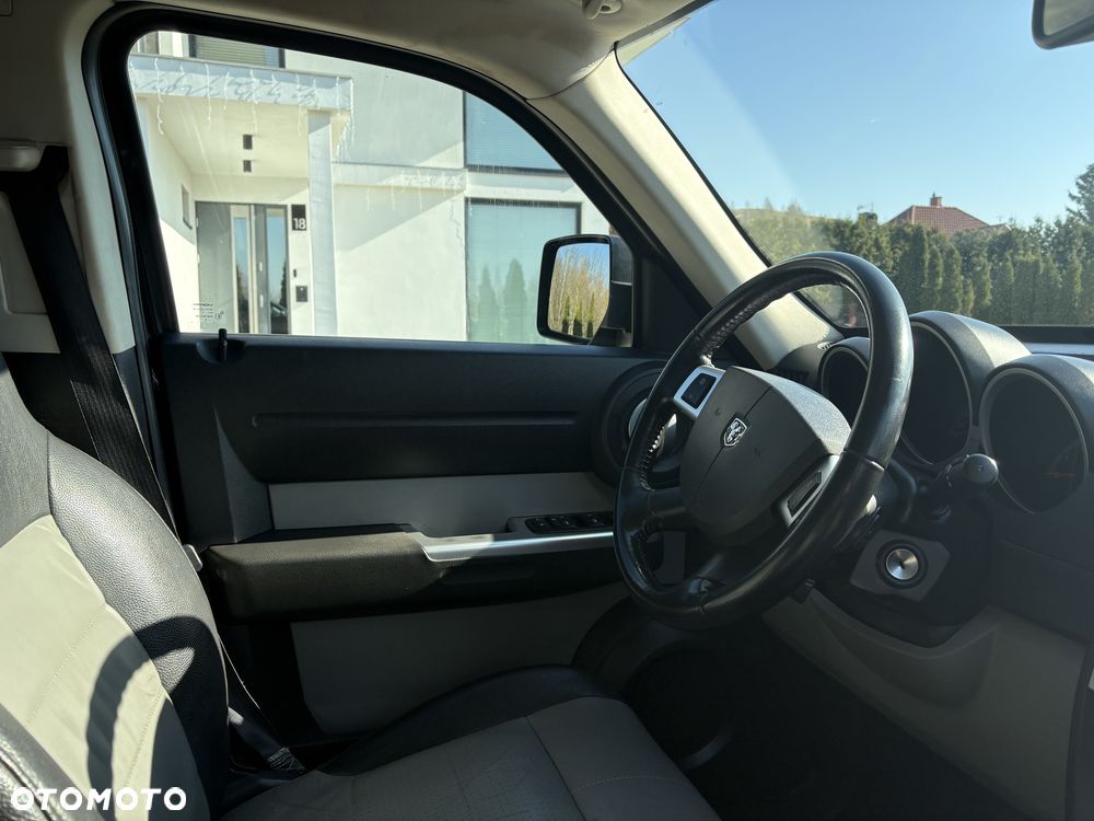 Dodge Nitro - 7