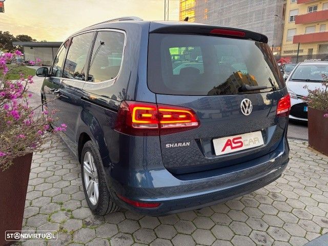 VW Sharan 2.0 TDI Highline DSG - 32