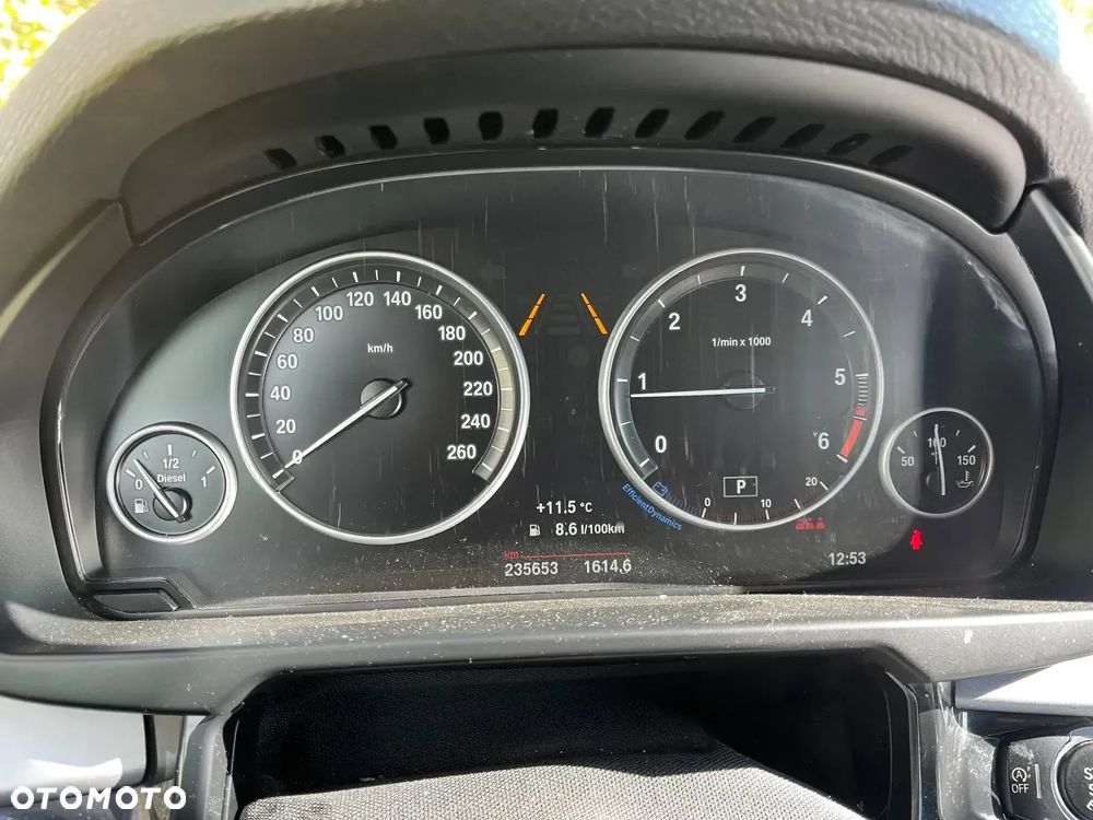 BMW X5 xDrive25d - 11