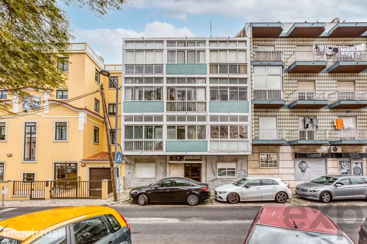 Fantástico T1 com Terraço no Centro de Queluz, Junto ao Palácio Nacion - Grande imagem: 2/16