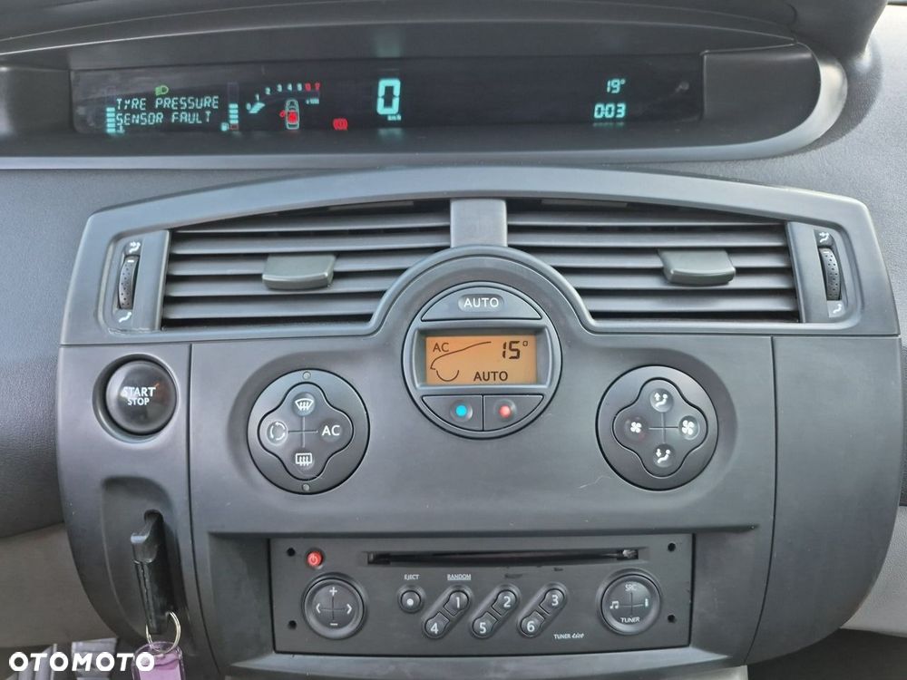 Renault Scenic 1.6 16V Dynamique - 13
