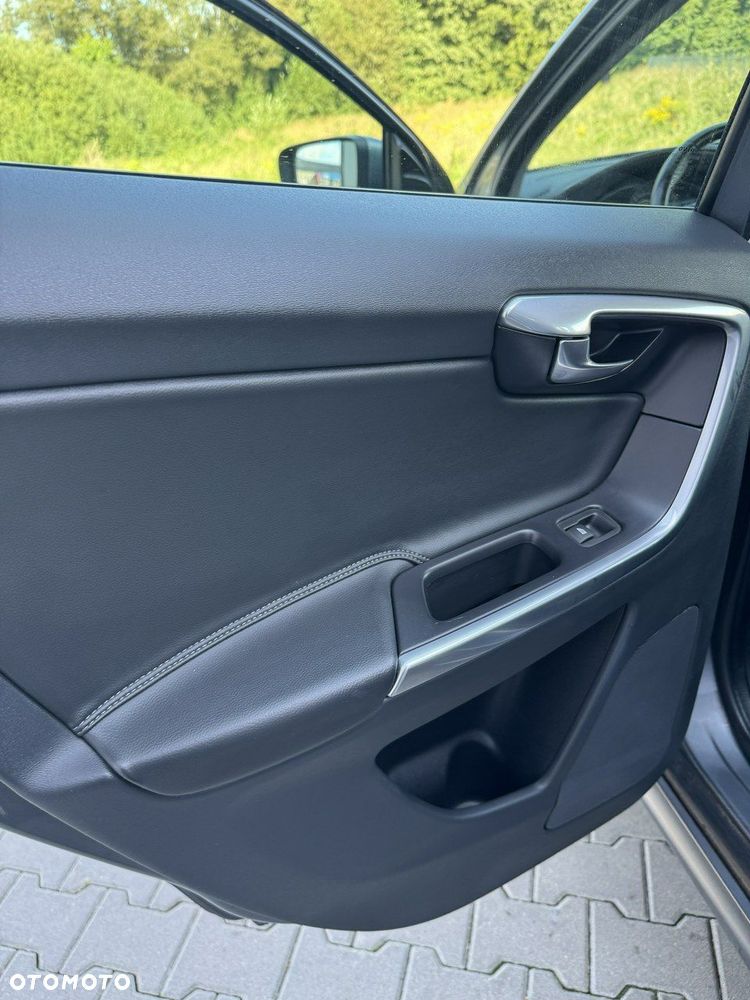 Volvo XC 60 - 26
