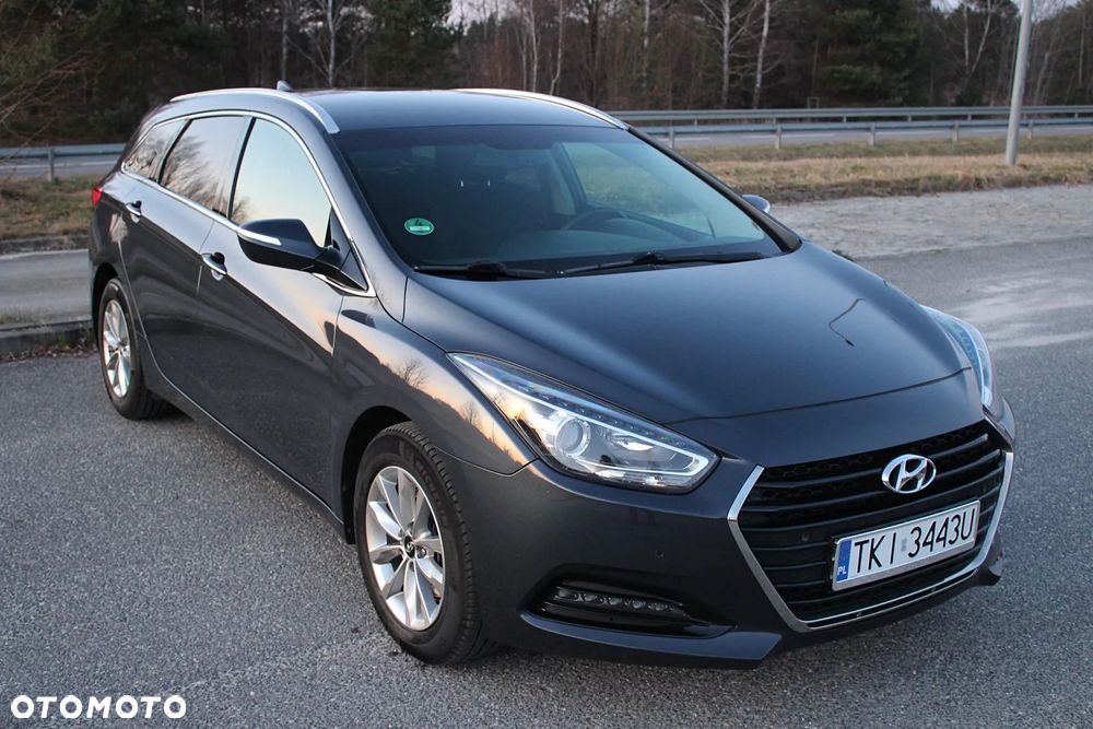 Hyundai i40 Kombi 1.7 CRDi Premium - 4