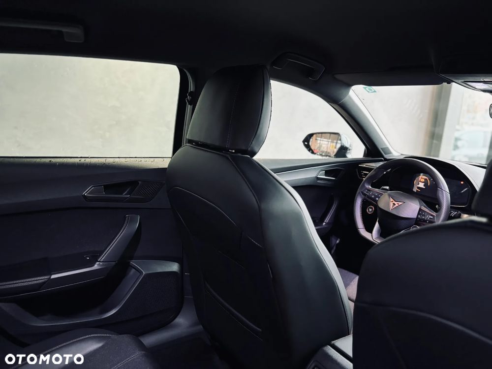 Cupra Leon 1.5 eTSI DSG - 16