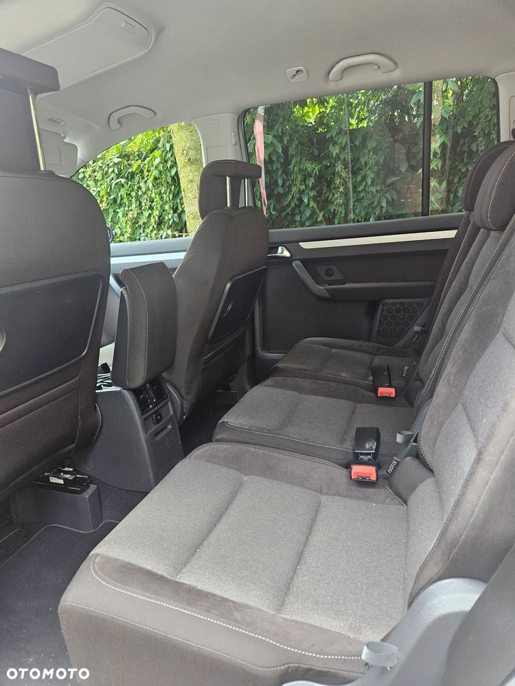 Volkswagen Touran 1.4 TSI STYLE - 7