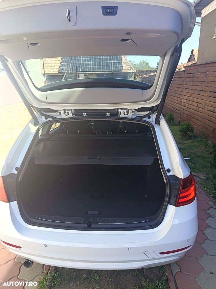 BMW Seria 3 318d Aut. Luxury Line - 7