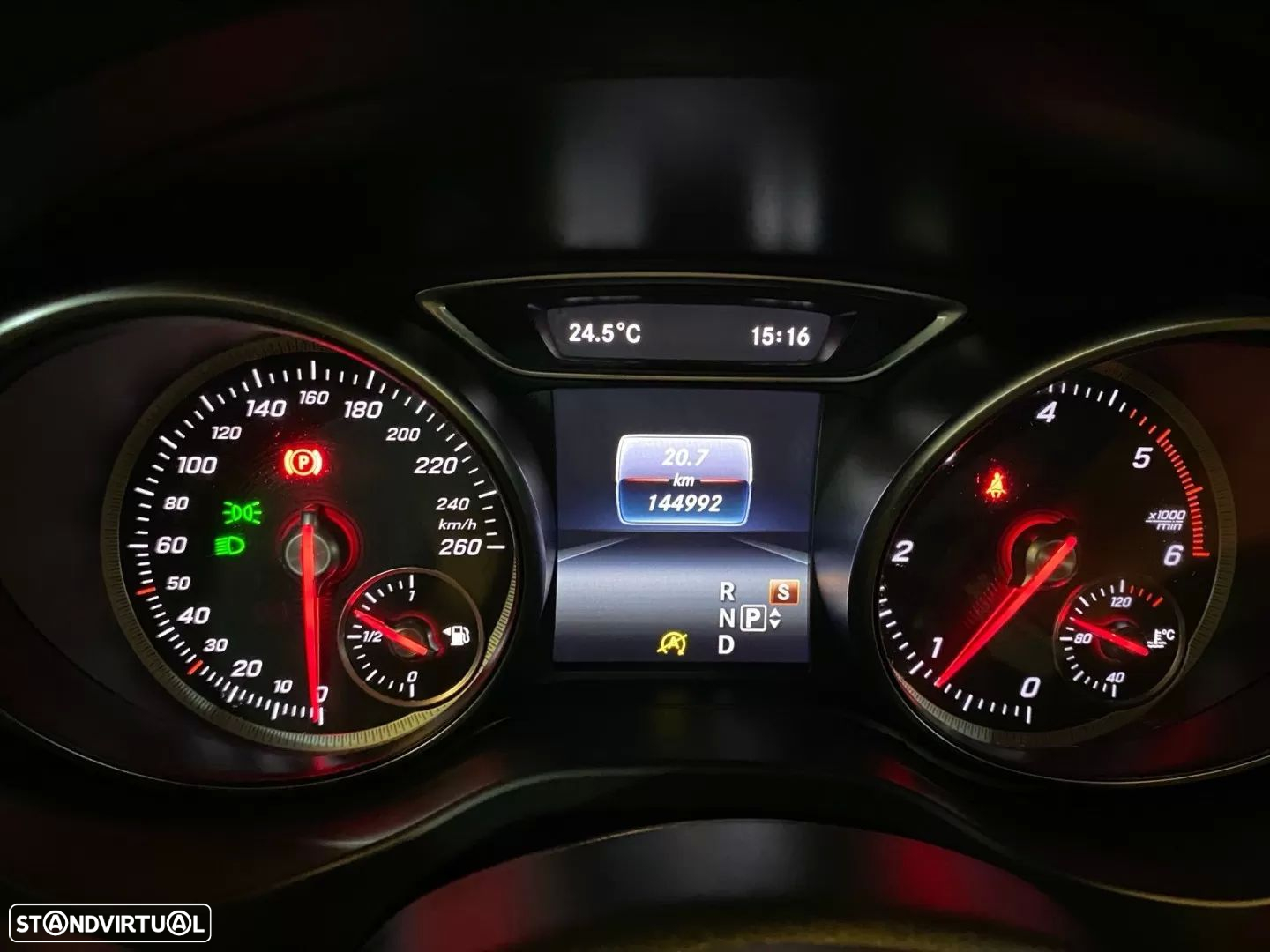 Mercedes-Benz GLA 220 d AMG Line - 10